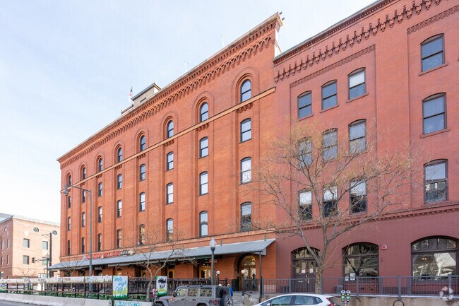 Photo - 1634 18th St