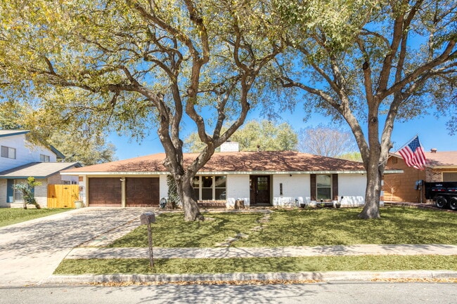 Building Photo - 5259 Prince Valiant Dr