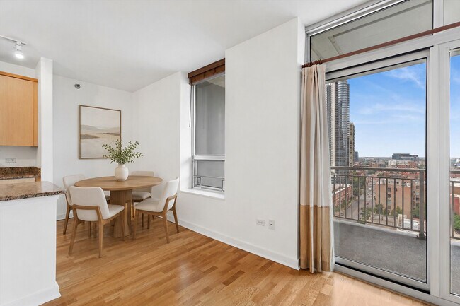 Photo - 330 W Grand Ave Unit 1403