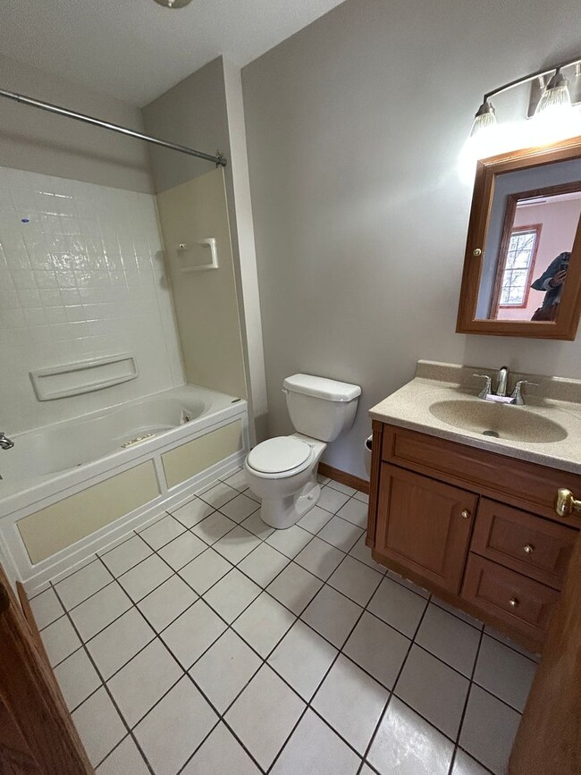 Photo - Bear Trax Real Estate Unidad 2