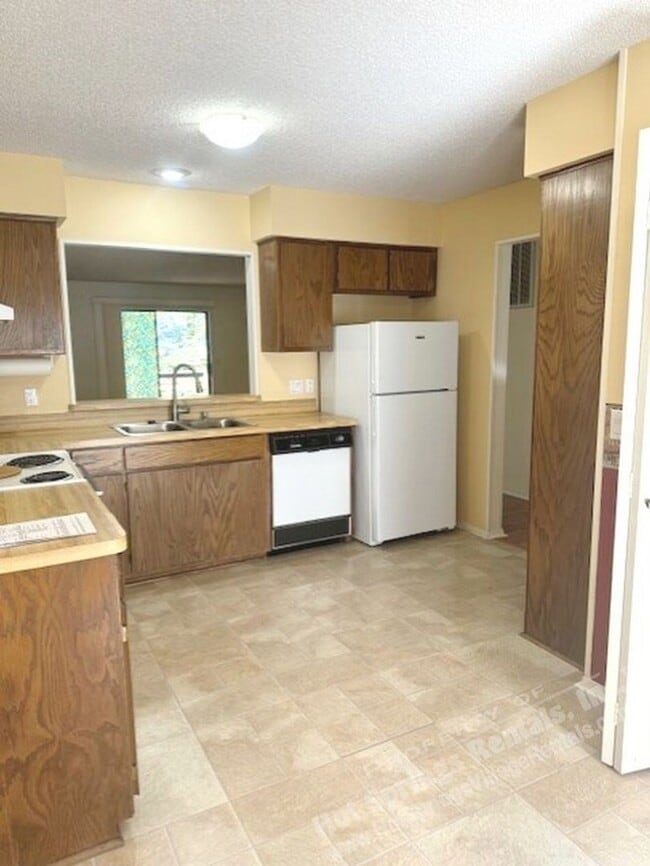 Photo - LaCoruna Courts | Townhome | Unfurnished