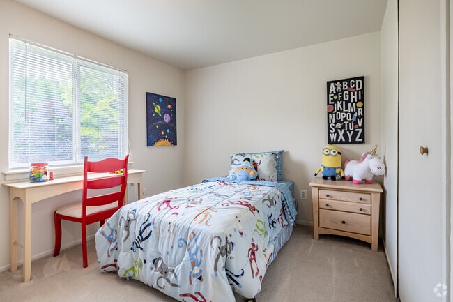 3BR, 1BA - 1,050SF - Second Bedroom