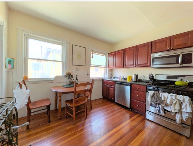 Photo - 35 Allston St Unit 2