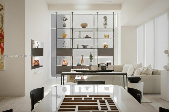 Photo - 4701 Meridian Ave Unidad 208