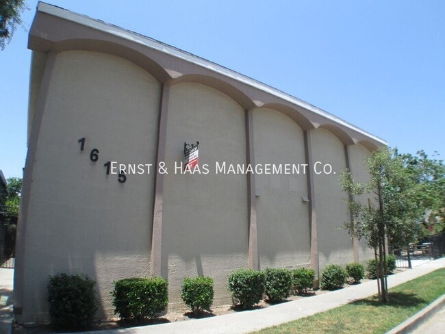 Building Photo - 1615 Rose Ave Unit #07