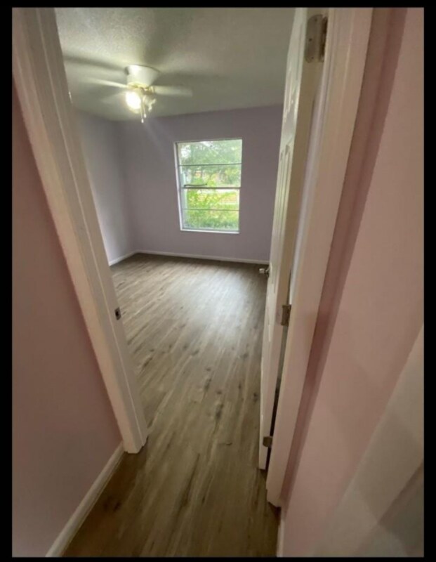 Photo - 585 Silver Course Cir