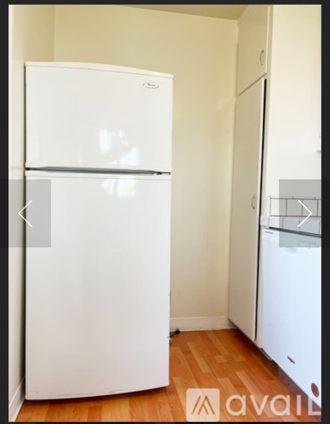 Refrigerator with an ice maker - 44 Reed Ranch Rd Unit 44ReedRanchRdLower