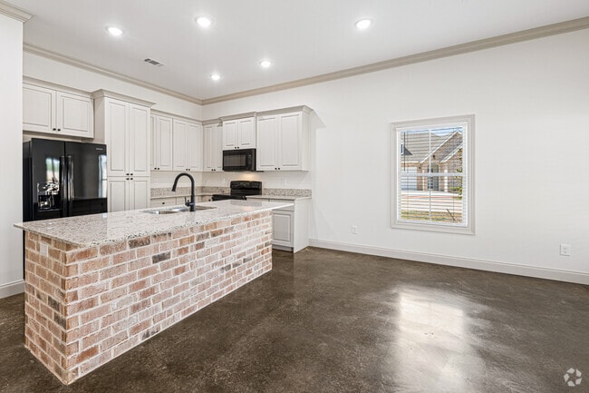 2BR, 2BA - 1,192SF - Dining Room