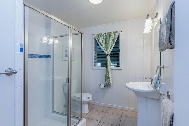 Photo - Downtown Hanalei, walk to town and beach, fully furnished 3 bedroom 2bath home