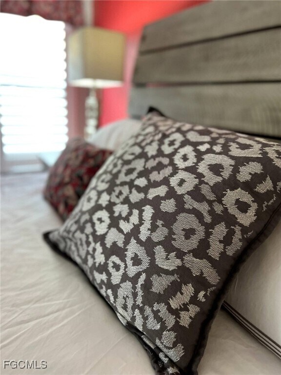 Building Photo - 5255 Coronado Pkwy Unit 2