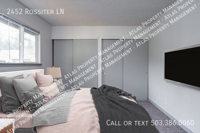 Photo - 2452 Rossiter Ln