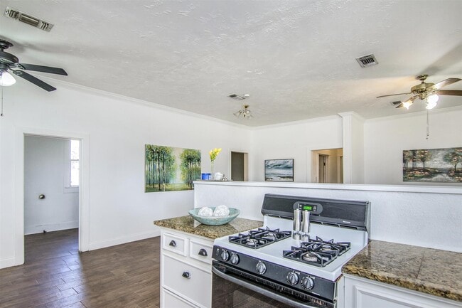 Photo - 11844 13th St