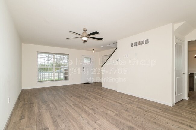 Photo - 6 Snowdrop Ct