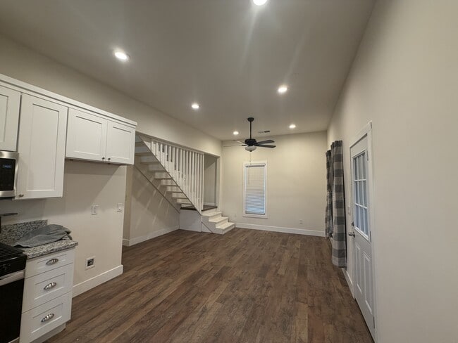 Photo - 10046 Larkin Rd