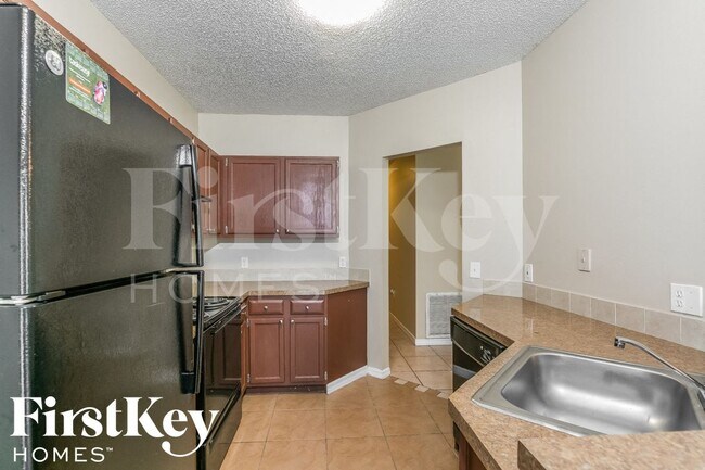 Photo - 117 Marsh St