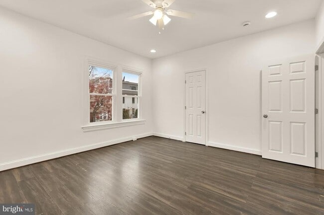 Photo - 1113 Penn St NE Unit 4