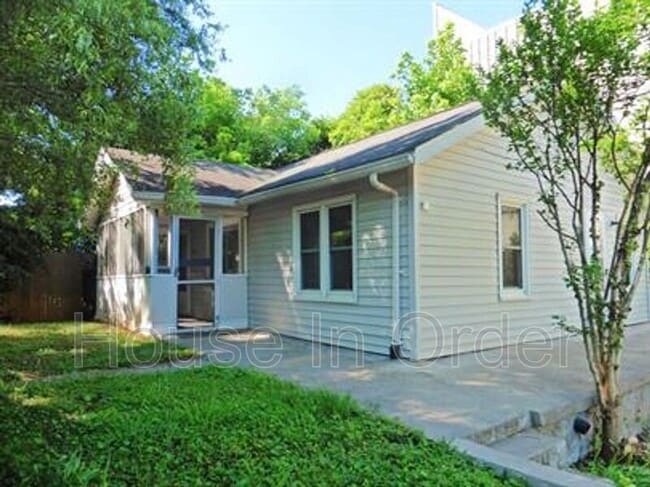 Building Photo - 714.5 Reed St Rental