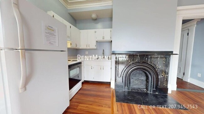 Photo - 62 State St Unit 1