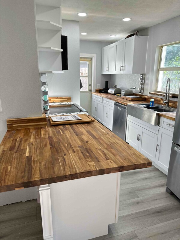 Photo - 1203 N Saturn Ave