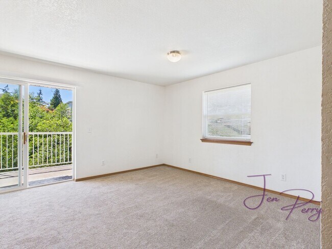 Photo - Fallbrook Lane 4 plex Unit 202