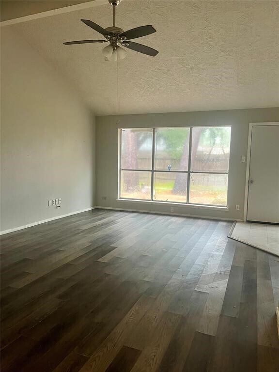 Photo - 21006 Bridgeview Cir