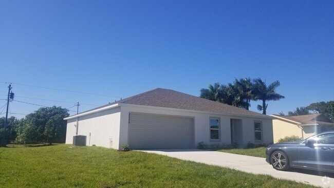 Building Photo - 2050 SW McAllister Ln Rental