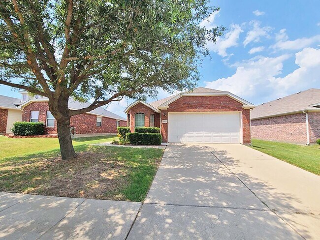 Building Photo - Great 3 Bdrm 2 Bath Home in Cross Roads Tx