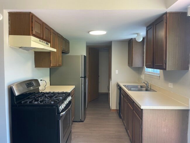Photo - 1793 Goddard Ln