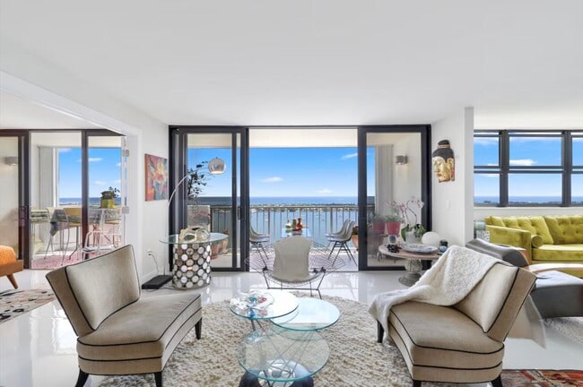 Building Photo - 5600 N Flagler Dr Unit 2509