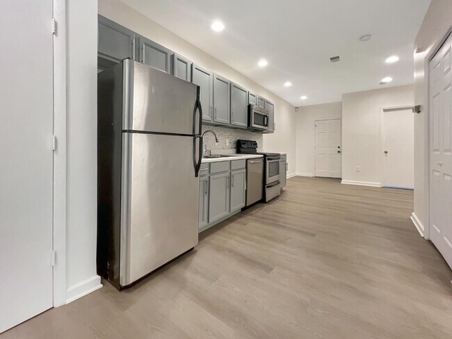 Photo - 1717 Trinidad Ave NE