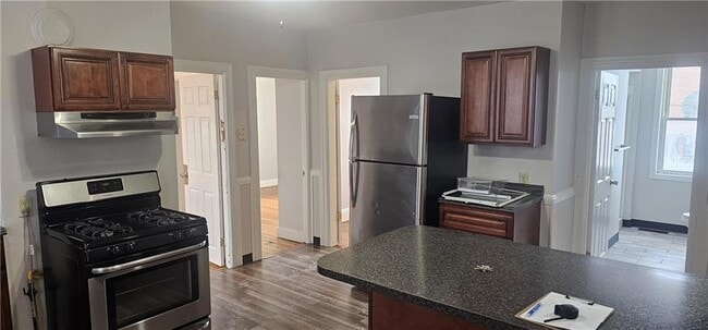 Photo - 51 Brayton St