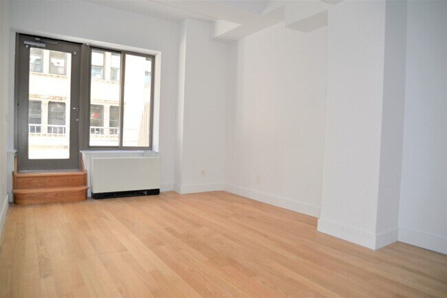 55 Wall St Unit 2220