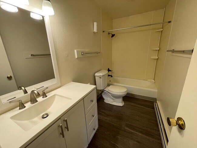 Photo - 736 37th Ave Unit C