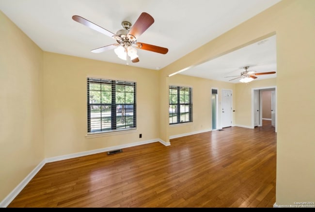 Photo - 214 Coyle Pl