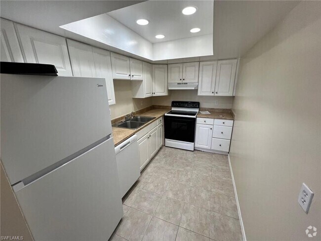 Building Photo - 3937 Broadway Rental