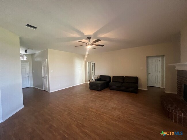 Photo - 2130 Jasons W Ct