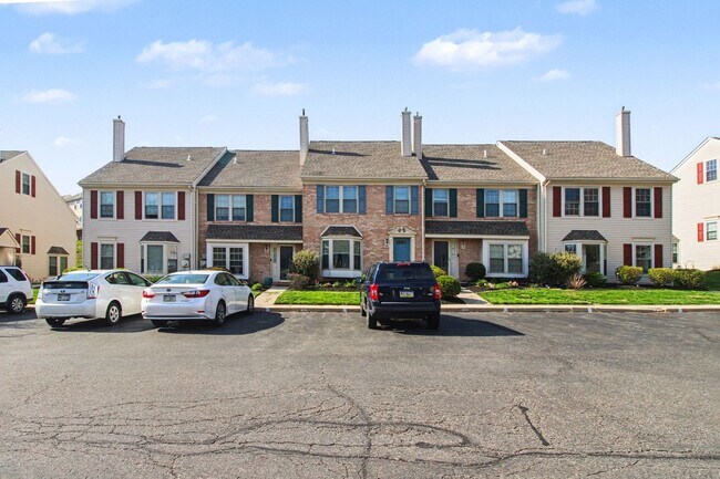 Photo - Beautiful Spacious Townhome