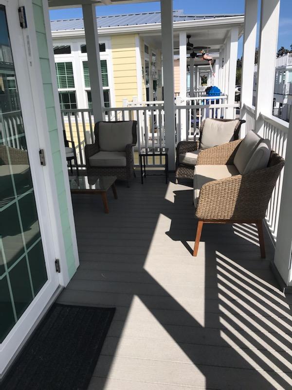 Photo - 378 NE Wharf Way