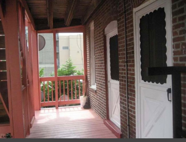 Photo - 1520 Belfield Avenue Unit 3