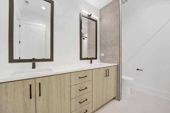 Photo - 3 bedroom in Chicago IL 60625 Unit 3W