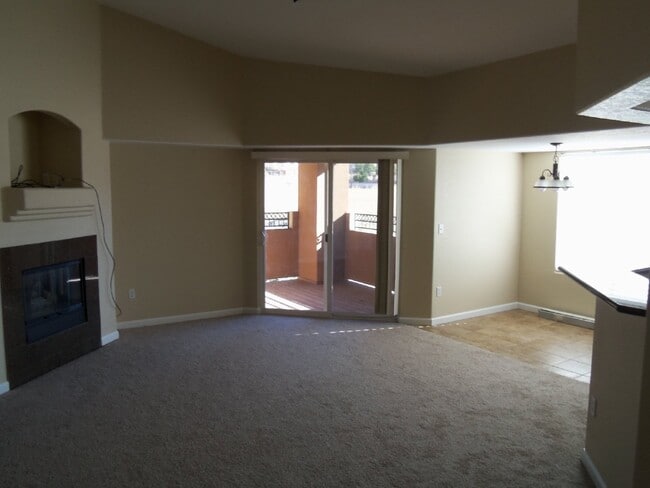 Building Photo - Highlands Ranch Condo 3 Bed 2 bath (46CO#201) Unit 203