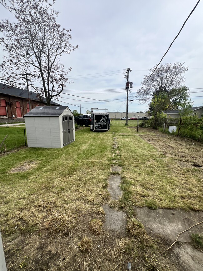 Photo - 261 E Crocker St