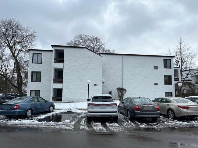 Building Photo - 366 W Miner St Unit 2A