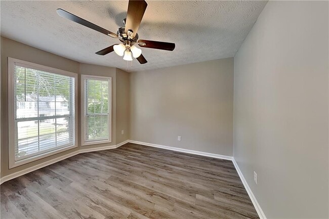 Photo - 2618 Windage Dr SW