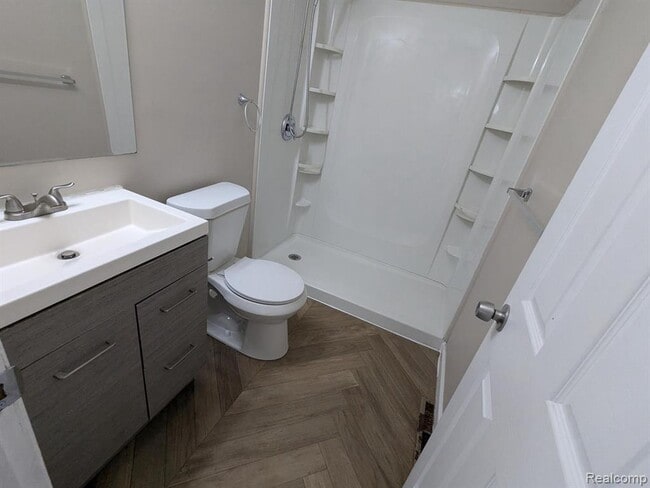 Photo - 22843 Heussner Ave