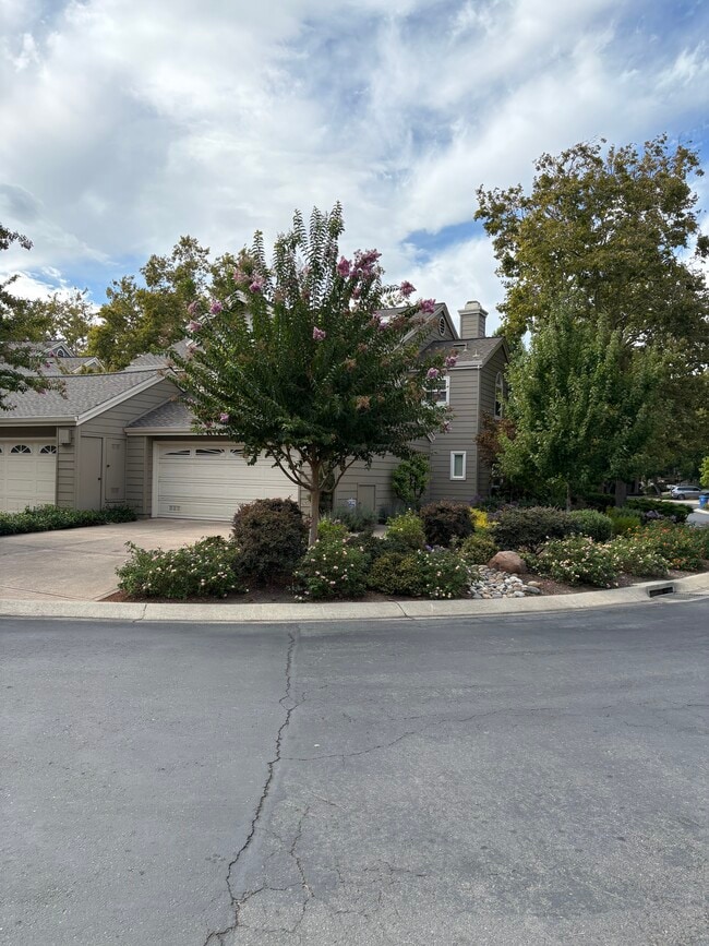 Photo - 1938 Stratton Cir