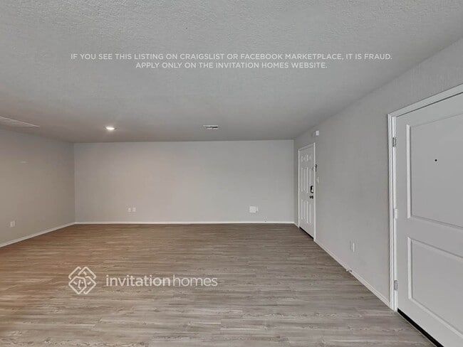 Photo - 4164 Southton Tarn