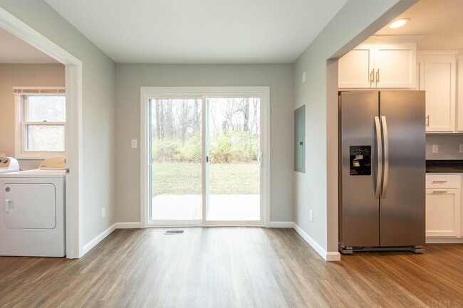 Photo - Willow Court Bloomington Unit 152 Kennedy