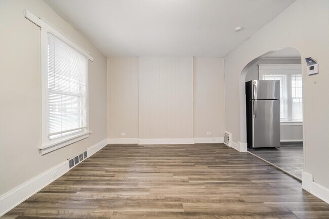 Photo - 196 Butler Ct