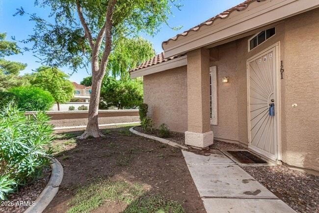 Photo - 1633 E Lakeside Dr